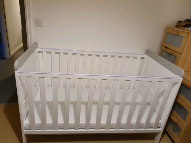 tutti bambini rio cot bed